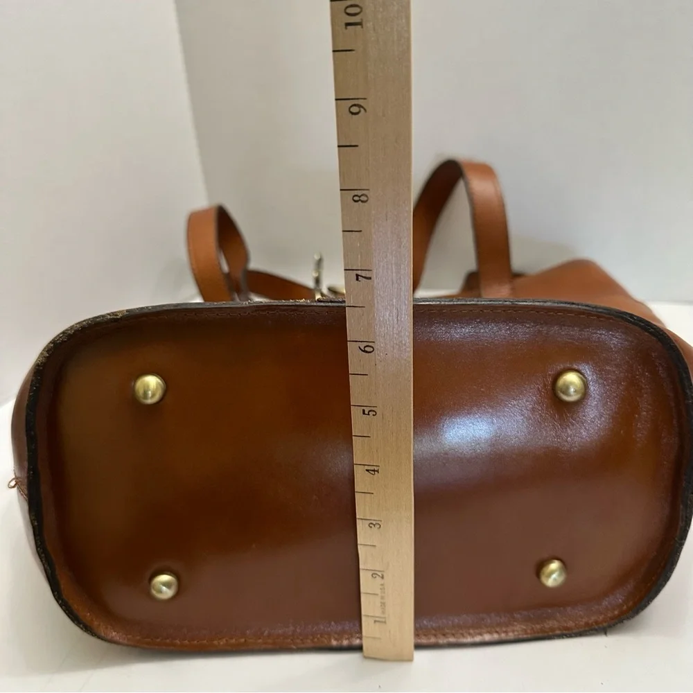 Patricia Nash Women's ESPELETTE BUCKET TOTE Tan Leather Classic! - Picture 5 of 7